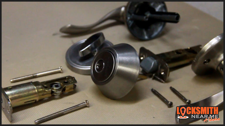 door knob and handle installation